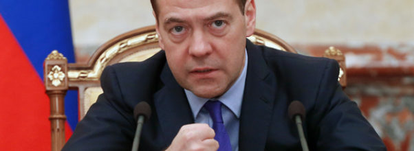 2805043 11.03.2016 11 марта 2016. Председатель правительства РФ Дмитрий Медведев проводит в Доме правительства РФ заседание Правительственной комиссии по вопросам социально-экономического развития Северо-Кавказского федерального округа. Дмитрий Астахов/РИА Новости
